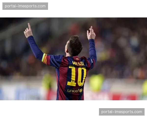 巴萨4-2赫塔菲，比赛期间通过官方APP销售的梅西纪念款数字球衣创收可观