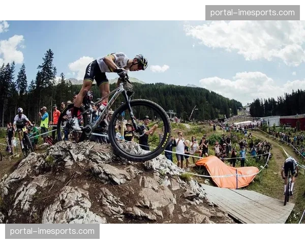 专访凯特·考特尼：产后复出，目标锁定2026山地车世锦赛奖牌